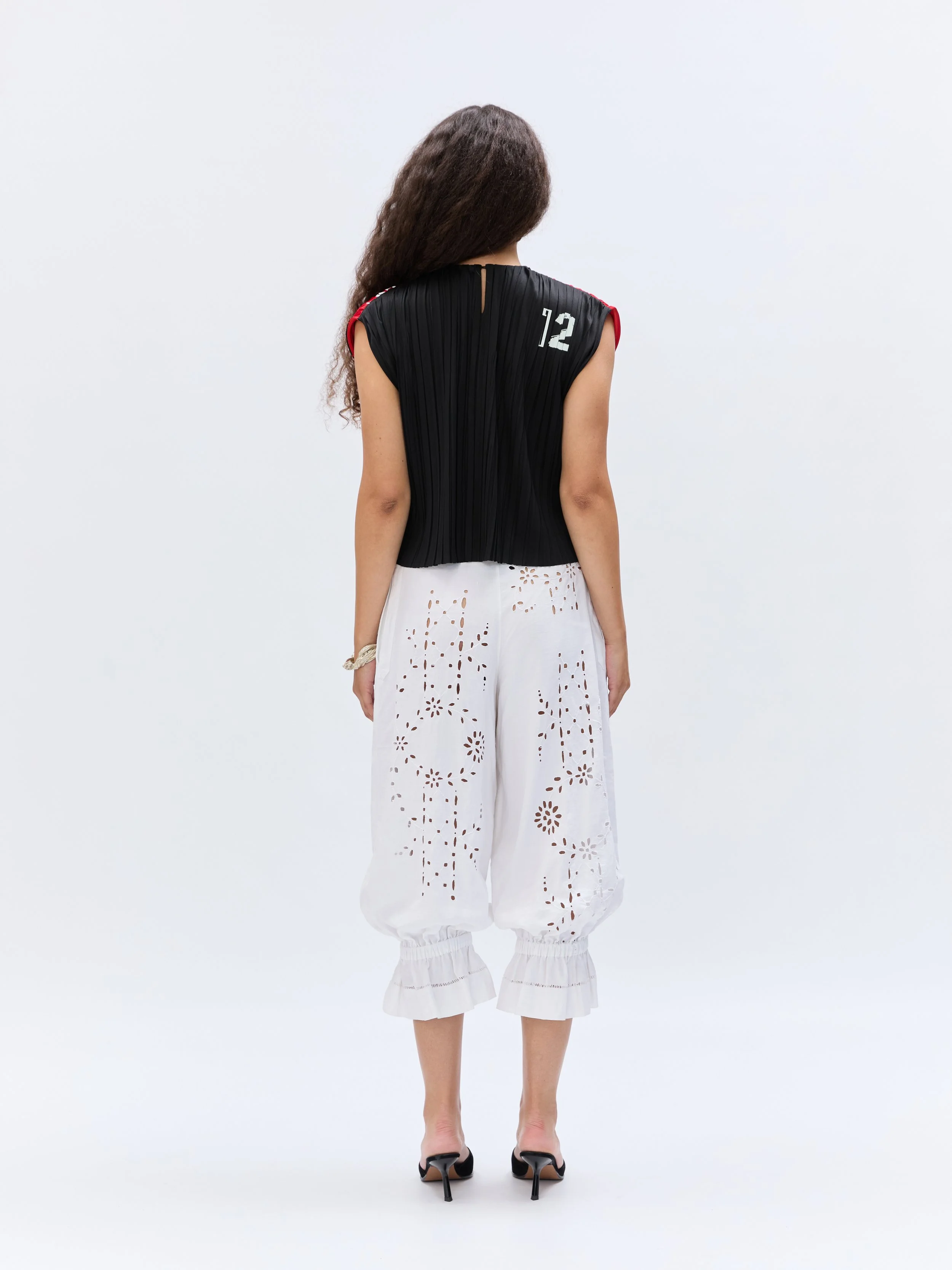 look 16 — RENATA BRENHA
